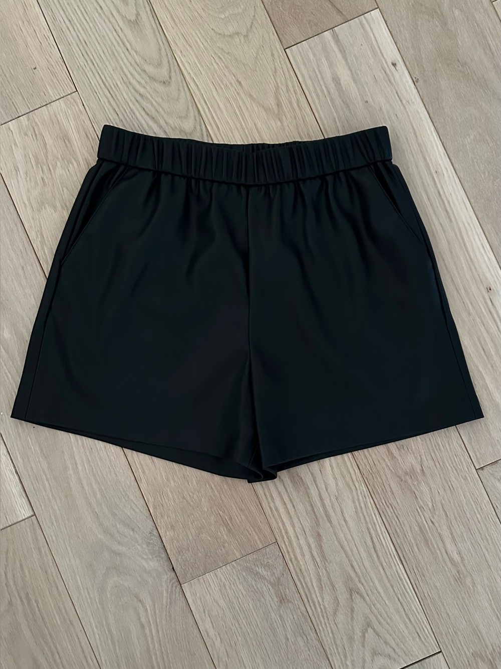 Z supply faux leather black shorts small - Picture 3 of 12